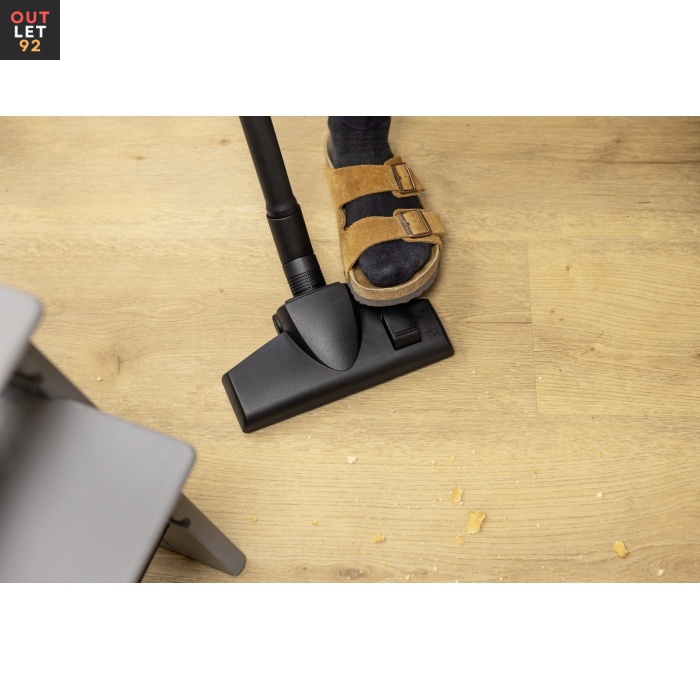 outlet92.SE 5 Upholstery3.jpg